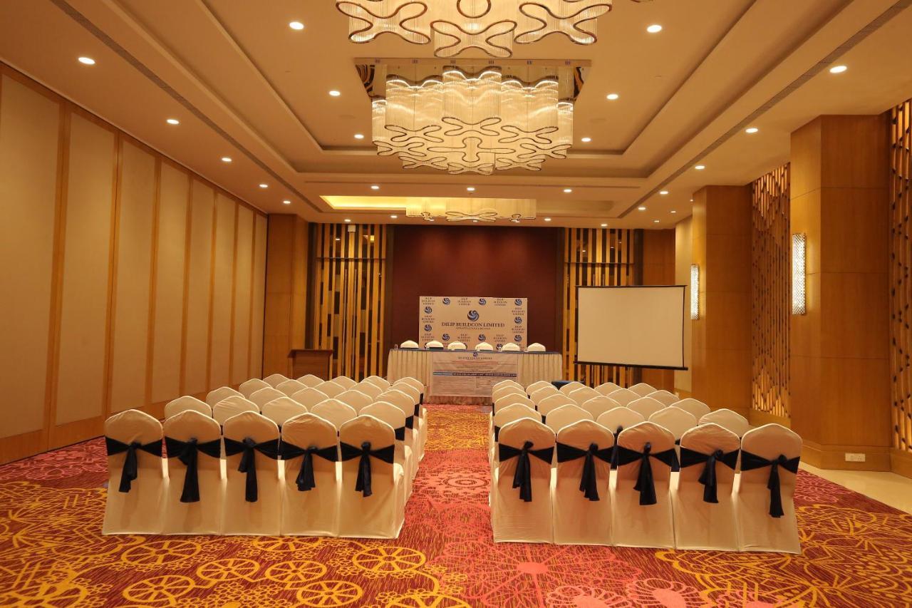 The Imperial Palace Rajkot Eksteriør billede